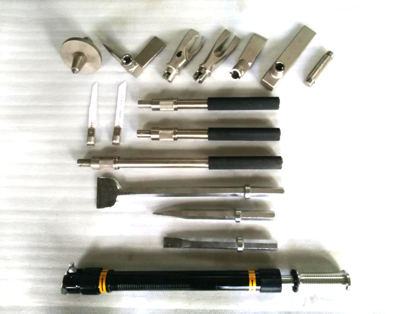 手动破拆工具